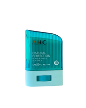 Cargar imagen en el visor de la galería, Natural Perfection Double Shield Sun Stick SPF50+ PA++++ - AHC
